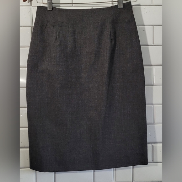 Meridian Vintage Ladies 100% Gray Wool Straight Skirt Knee Length Classic Fit Re - Picture 1 of 3